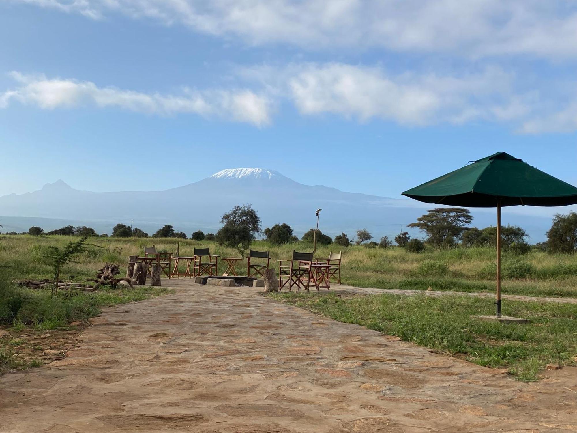 Amboseli Discovery Camp Екстер'єр фото