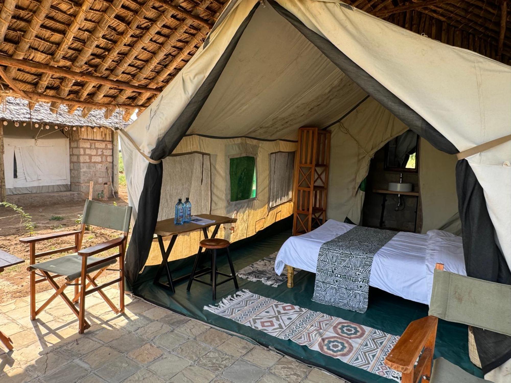 Amboseli Discovery Camp Екстер'єр фото