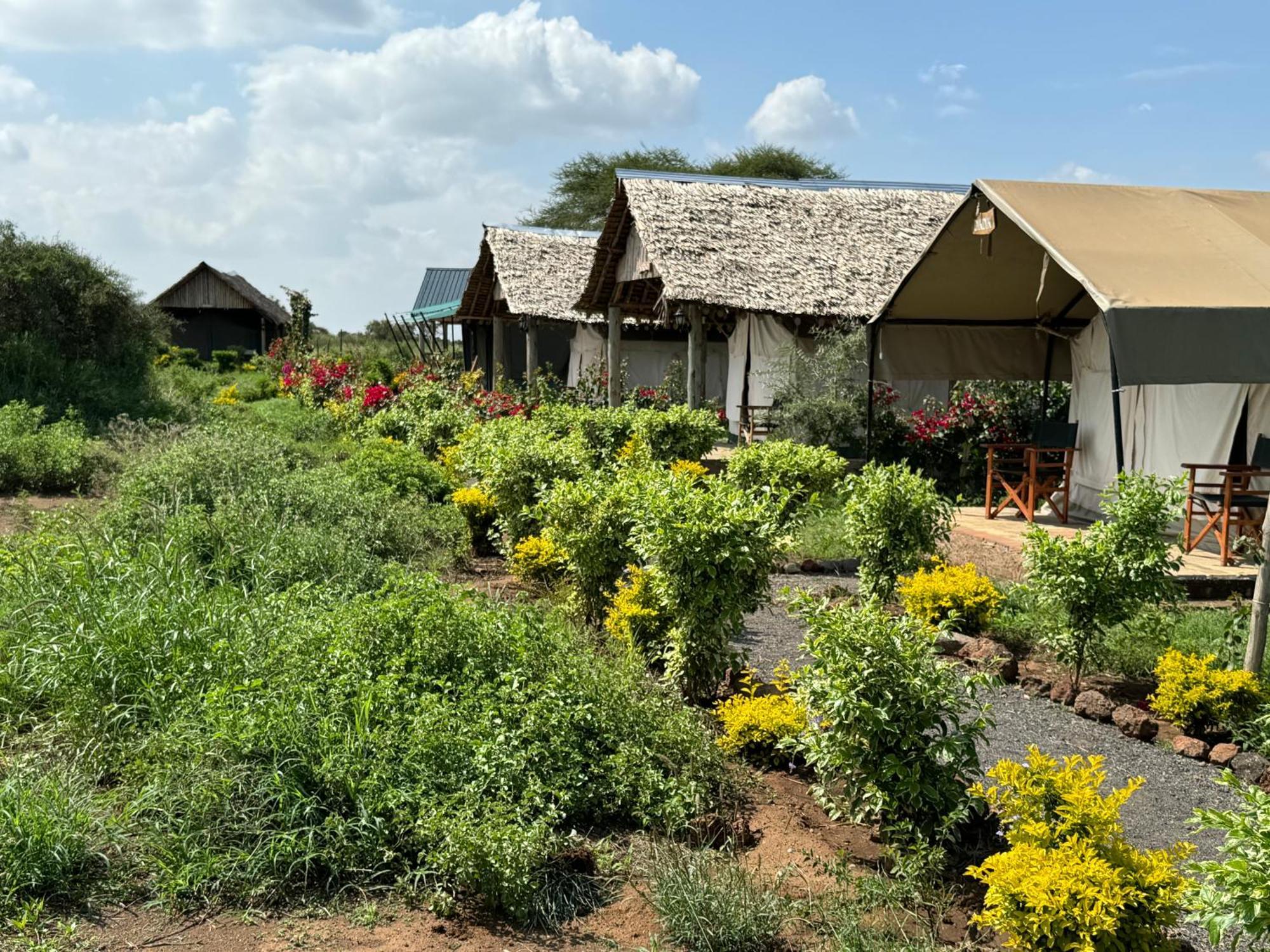 Amboseli Discovery Camp Екстер'єр фото